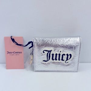 ⭐️JUICY COUTUR💯 METALLIC SILVER COLOR WOMEN’S DOUBLE FOLD WALLET WITH KEYCHAIN